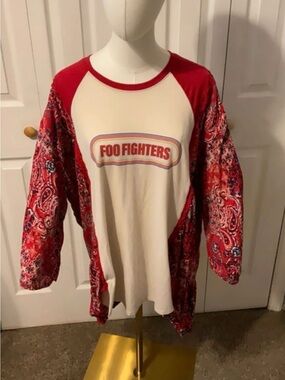Foo Fighters Upcycled Graphic T-Shirt with Flowy Bandana Print Sleeves OSFM